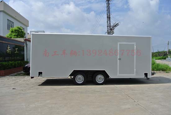 箱式LED廣告拖車(chē)2.jpg